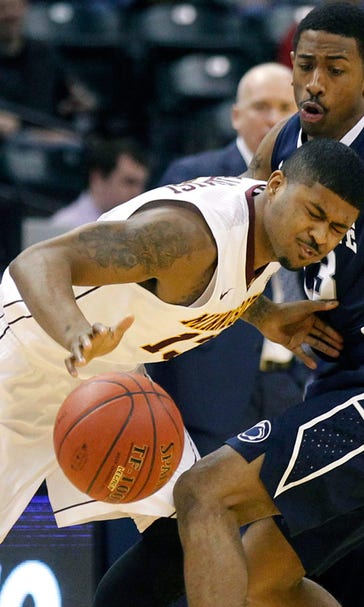 Gophers get crucial win, keep NCAA tourney hopes alive